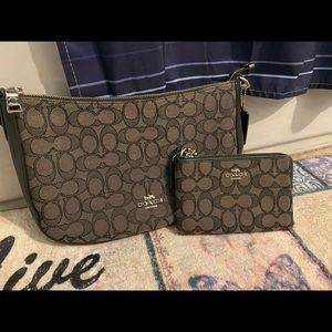 Coach small black purse with wristlet
